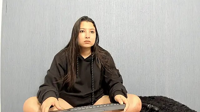 cami-01 online show from March 12, 7:49 pm