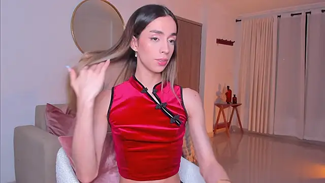 Snapshot of Emmavr chatting on February 9, 2:17 am Emmavr online show from February 9, 2:17 am