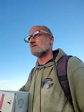 FloppyPickle4u online show from February 11, 12:59 am