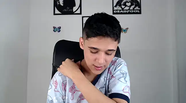 kaiine190 online show from January 28, 4:52 pm