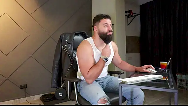 mattmasterss online show from January 15, 4:47 am