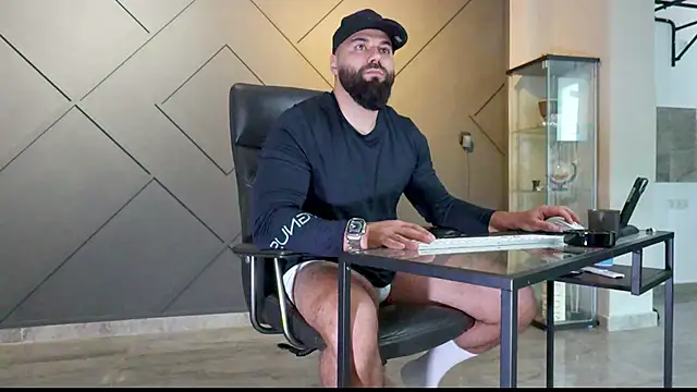 mattmasterss online show from February 13, 8:59 am