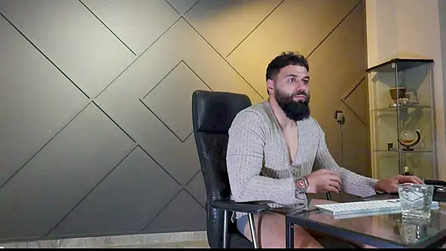 mattmasterss online show from February 25, 8:14 am