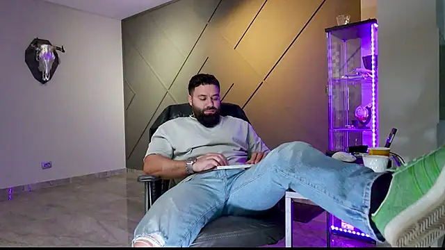 mattmasterss online show from March 11, 5:49 am