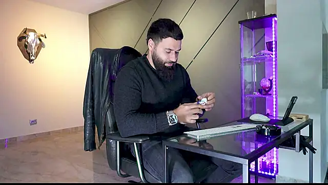 mattmasterss online show from March 19, 9:38 am