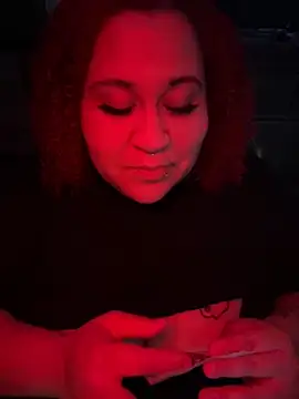 Juicyjordie online show from October 19, 3:18 am