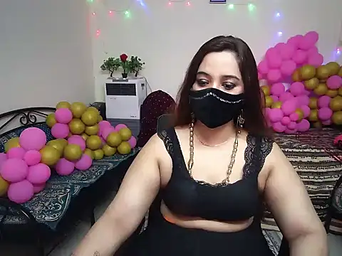 Snapshot of Arushisingh8888 chatting on December 18, 8:42 am Arushisingh8888 online show from December 18, 8:42 am