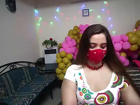 Snapshot of Arushisingh8888 chatting on December 20, 9:11 am Arushisingh8888 online show from December 20, 9:11 am