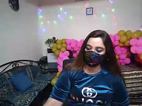 Snapshot of Arushisingh8888 chatting on December 25, 12:47 pm Arushisingh8888 online show from December 25, 12:47 pm