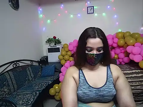 Snapshot of Arushisingh8888 chatting on December 27, 12:34 pm Arushisingh8888 online show from December 27, 12:34 pm