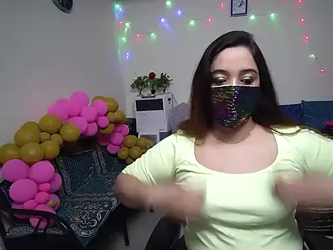 Snapshot of Arushisingh8888 chatting on January 3, 8:32 am Arushisingh8888 online show from January 3, 8:32 am