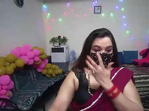 Snapshot of Arushisingh8888 chatting on January 4, 10:27 am Arushisingh8888 online show from January 4, 10:27 am