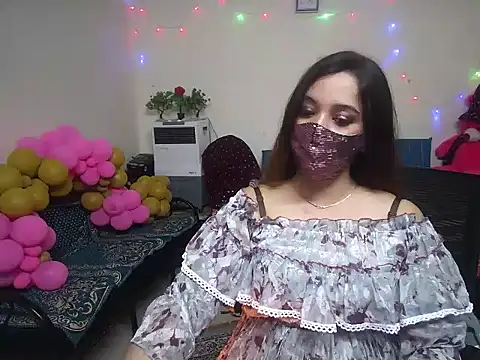 Snapshot of Arushisingh8888 chatting on January 8, 10:48 am Arushisingh8888 online show from January 8, 10:48 am