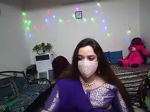 Snapshot of Arushisingh8888 chatting on January 15, 11:00 am Arushisingh8888 online show from January 15, 11:00 am