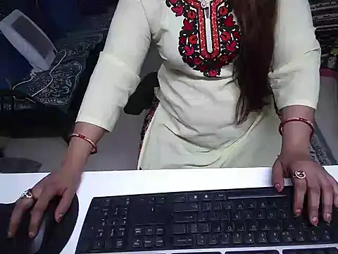 Snapshot of Arushisingh8888 chatting on January 23, 10:11 am Arushisingh8888 online show from January 23, 10:11 am