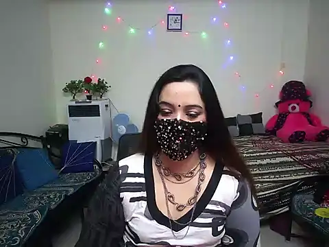 Snapshot of Arushisingh8888 chatting on February 11, 6:40 am Arushisingh8888 online show from February 11, 6:40 am