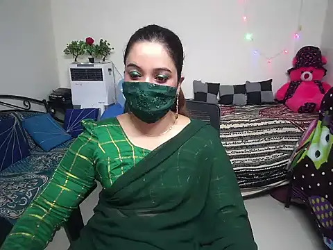 Snapshot of Arushisingh8888 chatting on February 21, 8:40 am Arushisingh8888 online show from February 21, 8:40 am