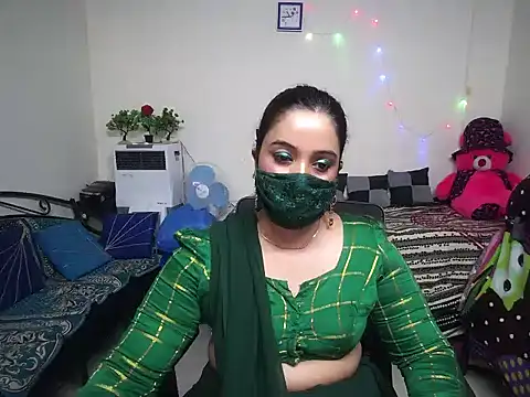 Snapshot of Arushisingh8888 chatting on February 21, 11:44 am Arushisingh8888 online show from February 21, 11:44 am