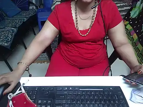 Snapshot of Arushisingh8888 chatting on March 3, 7:32 am Arushisingh8888 online show from March 3, 7:32 am