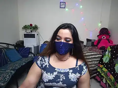 Snapshot of Arushisingh8888 chatting on March 4, 6:37 am Arushisingh8888 online show from March 4, 6:37 am