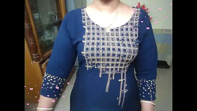 Snapshot of Arushisingh8888 chatting on September 17, 2:19 pm Arushisingh8888 online show from September 17, 2:19 pm