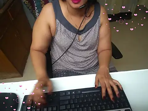 Snapshot of Arushisingh8888 chatting on September 19, 12:17 pm Arushisingh8888 online show from September 19, 12:17 pm