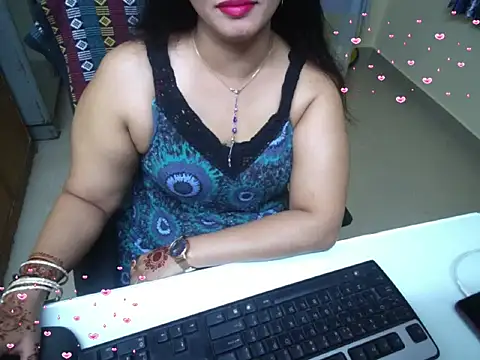 Snapshot of Arushisingh8888 chatting on September 25, 10:52 am Arushisingh8888 online show from September 25, 10:52 am