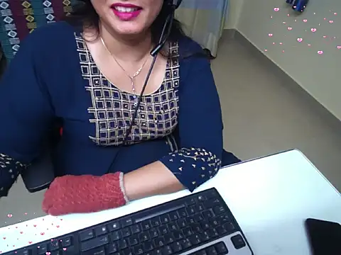 Snapshot of Arushisingh8888 chatting on October 4, 12:14 pm Arushisingh8888 online show from October 4, 12:14 pm