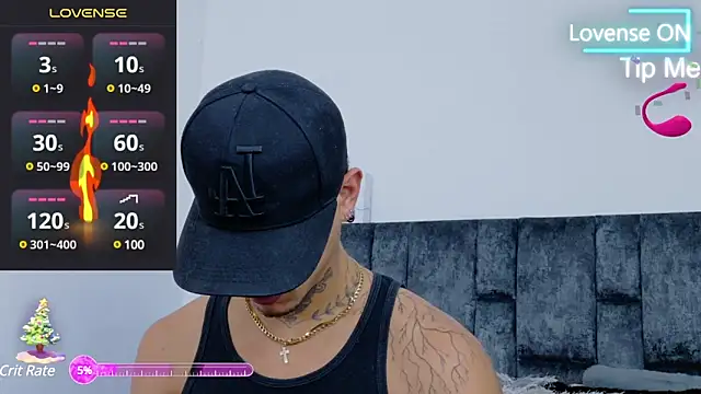 Snapshot of JAYCOB00 chatting on December 10, 2:05 am JAYCOB00 online show from December 10, 2:05 am