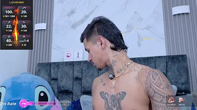 Snapshot of JAYCOB00 chatting on November 12, 2:01 am JAYCOB00 online show from November 12, 2:01 am