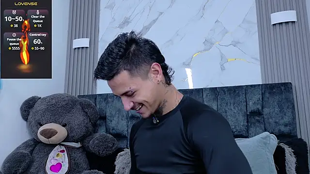 Snapshot of JAYCOB00 chatting on November 29, 11:08 pm JAYCOB00 online show from November 29, 11:08 pm