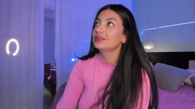 Snapshot of EvaaStevens chatting on February 5, 6:04 pm EvaaStevens online show from February 5, 6:04 pm