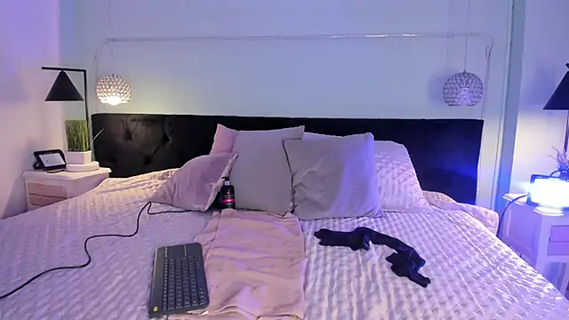 Snapshot of EvaaStevens chatting on March 14, 11:56 am EvaaStevens online show from March 14, 11:56 am