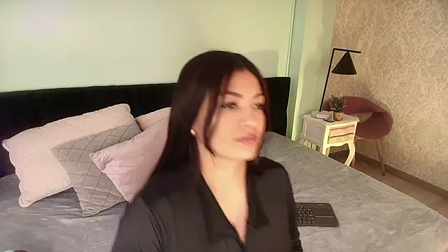 Snapshot of EvaaStevens chatting on October 6, 2:47 pm EvaaStevens online show from October 6, 2:47 pm