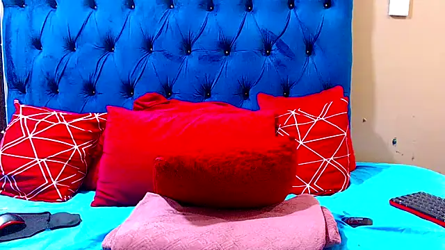 ebonycandy10 online show from March 20, 8:09 am