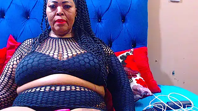 ebonycandy10 online show from November 13, 5:28 am