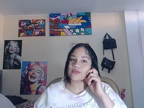 Snapshot of melissa4855 chatting on November 17, 9:31 pm melissa4855 online show from November 17, 9:31 pm