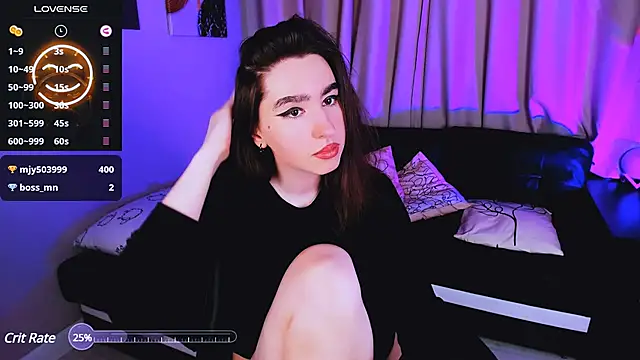 Snapshot of Lily_xBabe chatting on February 6, 9:53 am Lily xBabe online show from February 6, 9:53 am