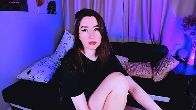 Snapshot of Lily_xBabe chatting on February 20, 6:50 am Lily xBabe online show from February 20, 6:50 am