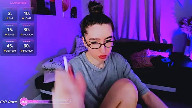 Snapshot of Lily_xBabe chatting on November 22, 8:02 am Lily xBabe online show from November 22, 8:02 am