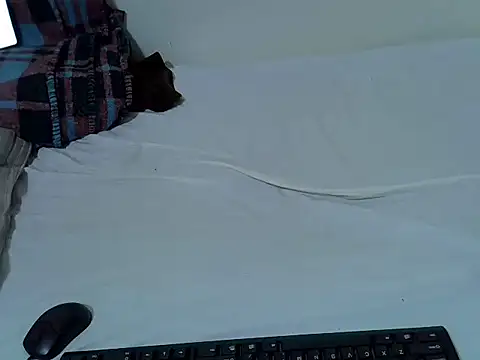 springly love online show from October 31, 4:19 pm