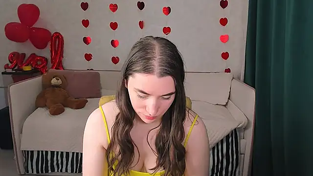 pussyhome2407 online show from February 25, 7:36 pm