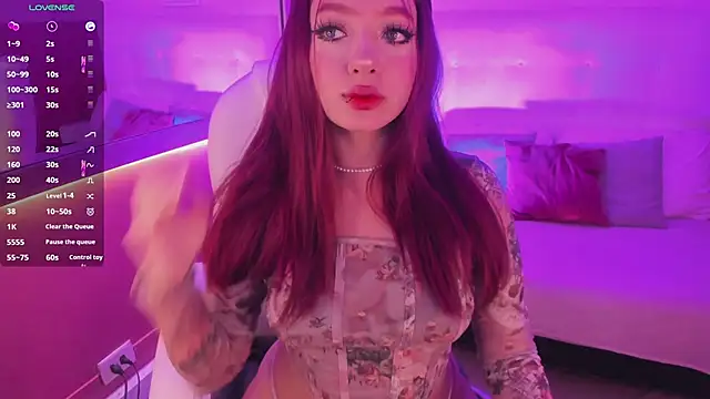 Kloe Raize online show from December 7, 10:28 pm