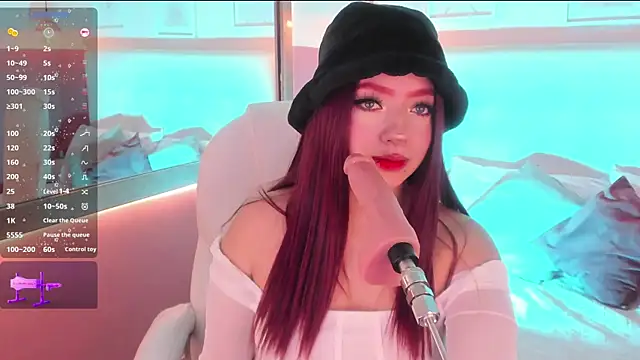 Kloe Raize online show from December 28, 10:34 pm