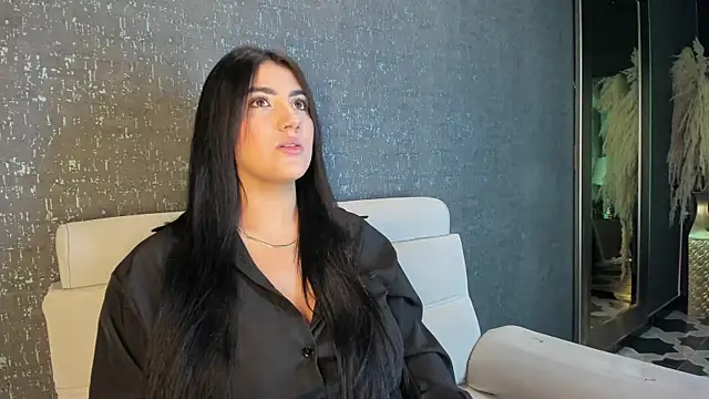 PaulinaDuarte online show from October 3, 11:40 am