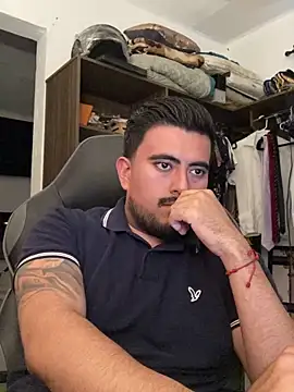 Rubens8866 online show from March 22, 8:15 pm