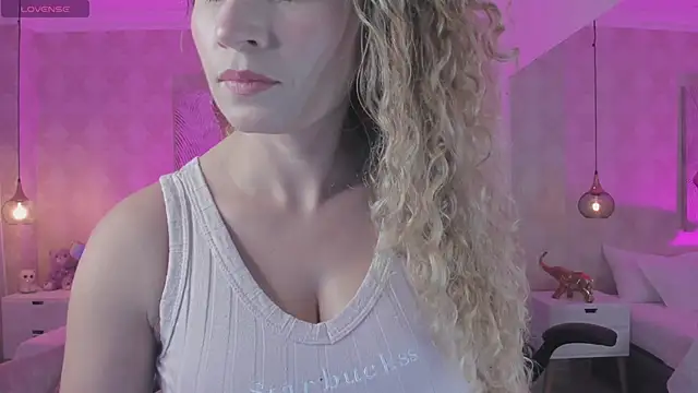 Shantall   online show from February 22, 11:02 am