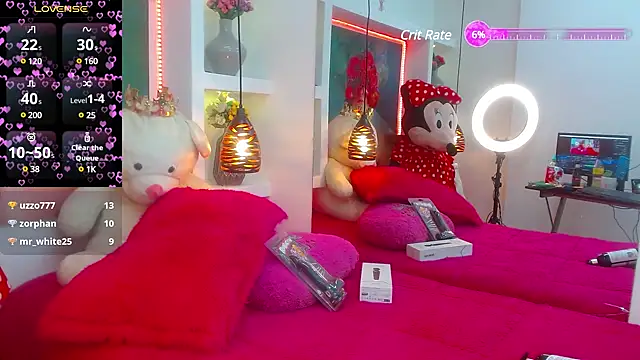 lorenapinto online show from February 13, 4:43 am