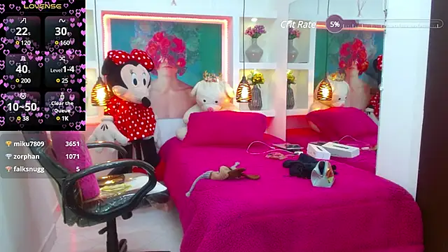 lorenapinto online show from February 15, 9:26 pm