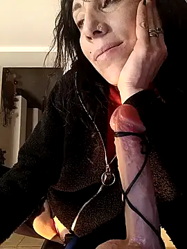 freyamoret online show from December 20, 9:54 am